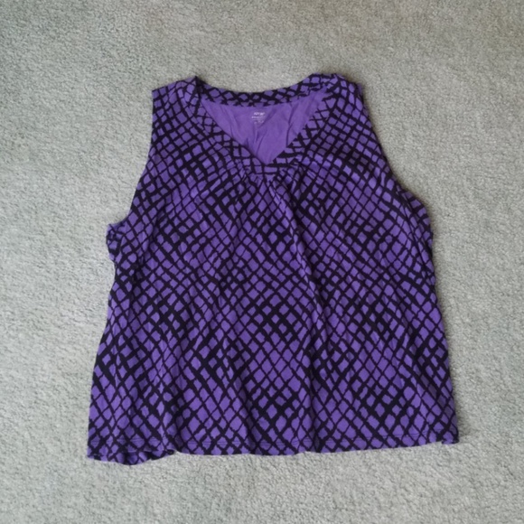 Apt. 9 Tops - Purple and black tank top
